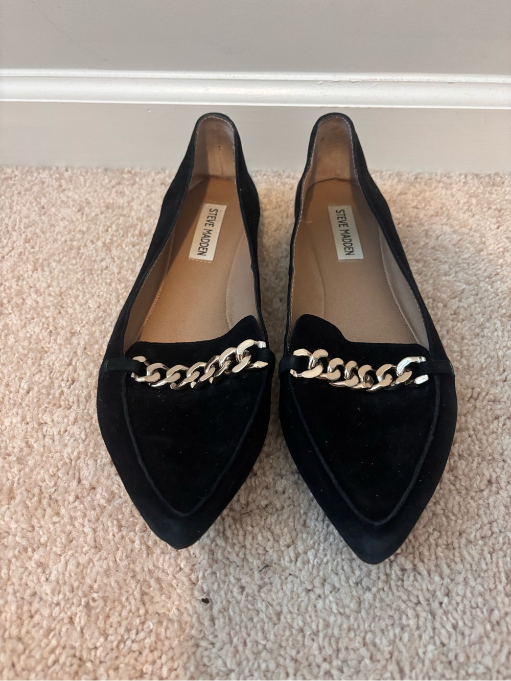 Steve Madden Black Velvet Chain Loafers Pointed Toe Flats Women Size 8.5